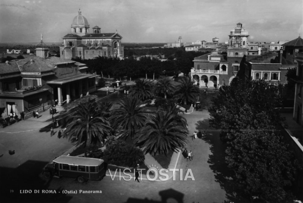 VisitOstia - il Centro Civico con la stazione, la chiesa e la Delegazione Comunale (anni '30)